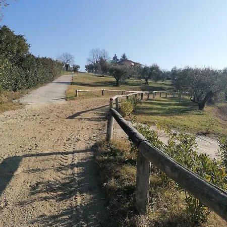 Farm stay Le Vecchie Scuderie *