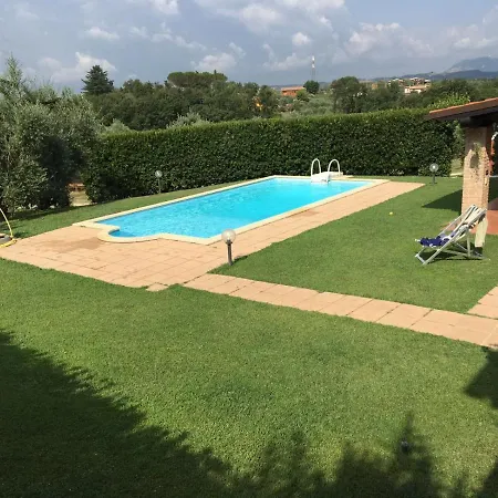 Farm stay Le Vecchie Scuderie *